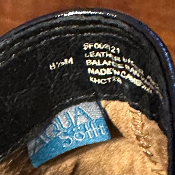 Practically NIB Softt black booties - Picture 3 of 10